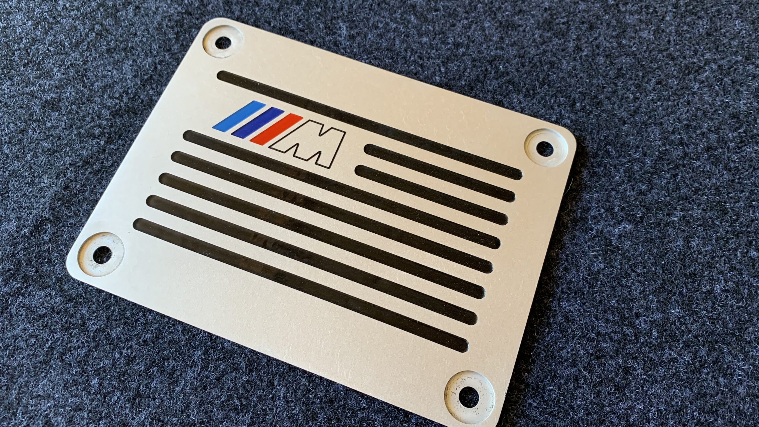 Коврик подпятник BMW M