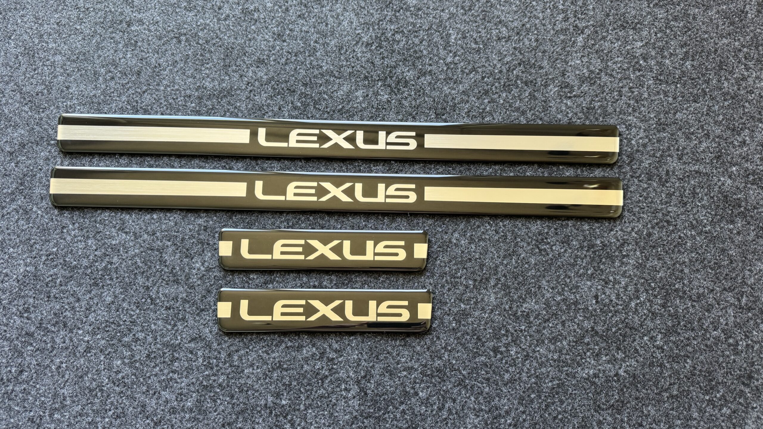 Накладки на порги Lexus CT 200 — изображение 2